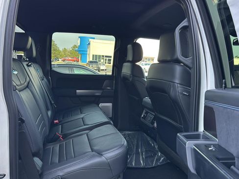 New 2026 Ford F250 Platinum w/ FX4 Off-Road Package AWD/4WD image 16