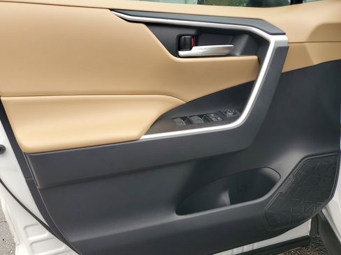 Certified 2023 Toyota RAV4 XLE image 24