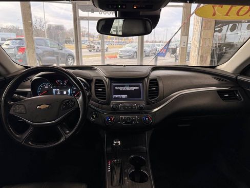 Used 2017 Chevrolet Impala Premier w/ Enhanced Convenience Package image 39