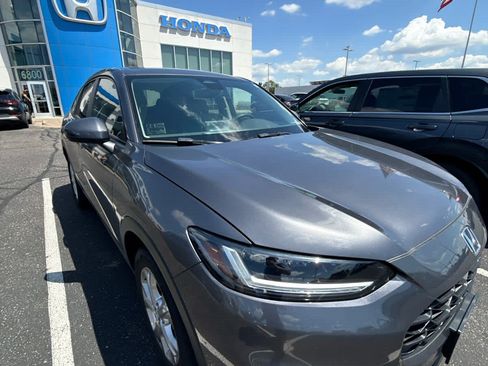 Used 2024 Honda HR-V LX image 1