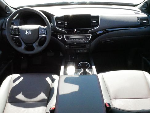 Used 2026 Honda Ridgeline Black Edition image 10