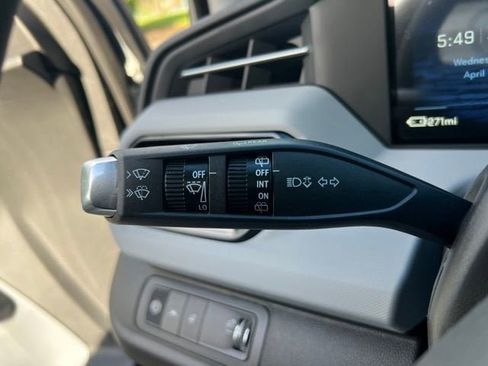 New 2027 Chevrolet Bolt LT w/ Comfort Package FWD image 20