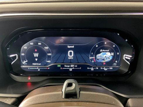 Used 2024 GMC Yukon Denali w/ Advanced Technology Package AWD/4WD image 25