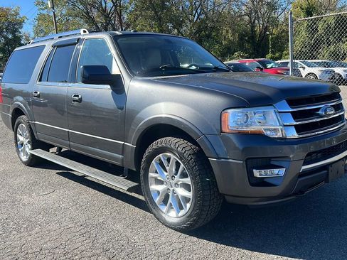 Used 2017 Ford Expedition EL Limited w/ Equipment Group 301A AWD/4WD image 3