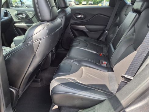 Used 2022 Jeep Cherokee Latitude Lux image 5