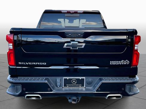 Used 2024 Chevrolet Silverado 1500 High Country w/ High Country Premium Package image 5