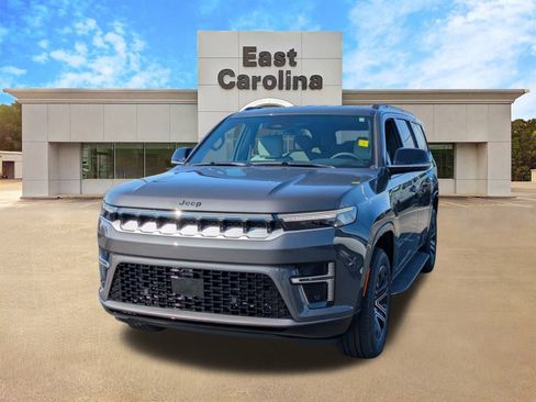 New 2026 Jeep Grand Wagoneer L 4WD w/ 8-Passenger Seating Package image 7