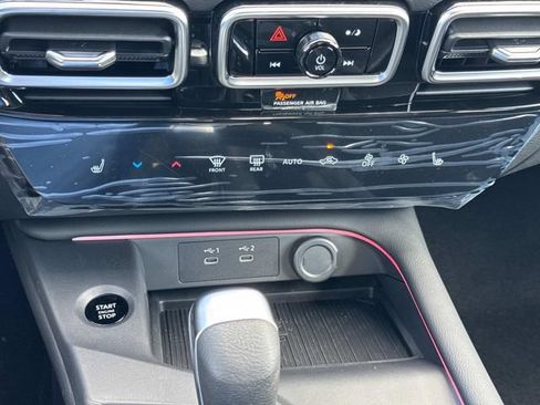 New 2026 Nissan Sentra SV w/ SV Convenience Package FWD image 29