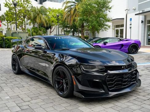 Used 2018 Chevrolet Camaro ZL1 RWD image 38
