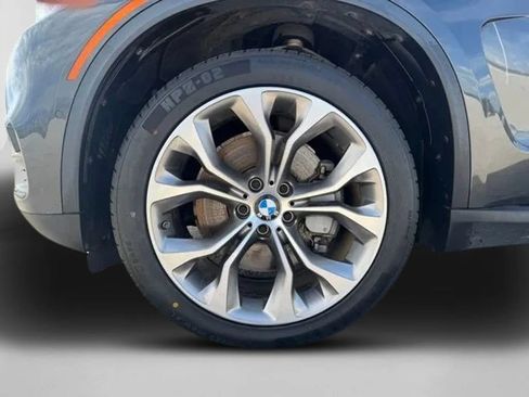 Used 2018 BMW X5 xDrive50i AWD/4WD image 33