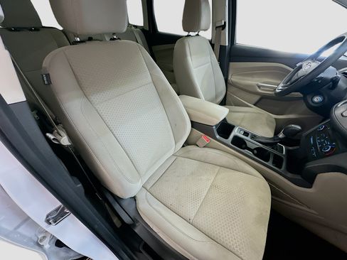 Used 2017 Ford Escape SE AWD/4WD image 31