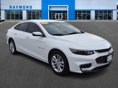 Certified 2017 Chevrolet Malibu LT w/ LPO, Convenience Package 2