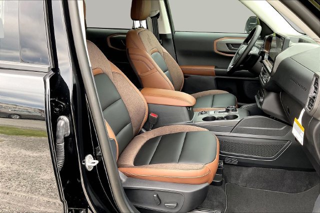New 2026 Ford Bronco Sport Outer Banks w/ Outer Banks Tech Package+ AWD/4WD image 9