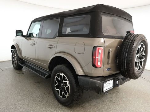 Used 2025 Ford Bronco Outer Banks image 6