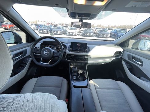 Used 2023 Nissan Rogue SV image 21