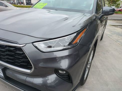 Used 2022 Toyota Highlander Platinum AWD/4WD image 9