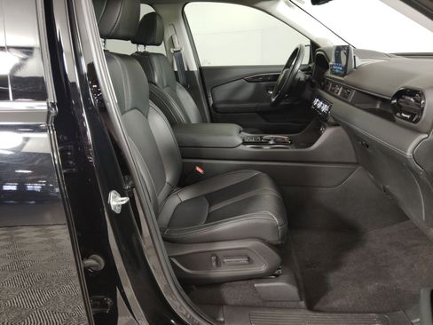 Certified 2023 Honda Pilot Touring image 28