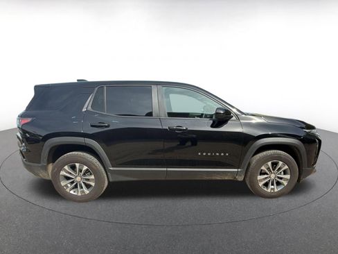 Used 2025 Chevrolet Equinox LT image 17