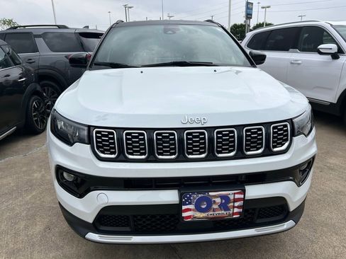 Used 2025 Jeep Compass Limited AWD/4WD image 15