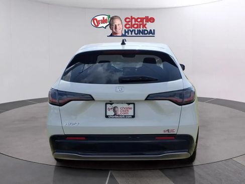 Used 2024 Honda HR-V EX-L image 4