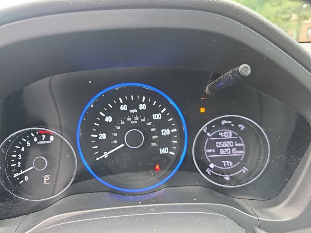 Used 2022 Honda HR-V LX image 15
