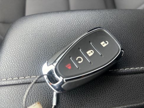 Used 2025 Chevrolet Blazer LT image 27