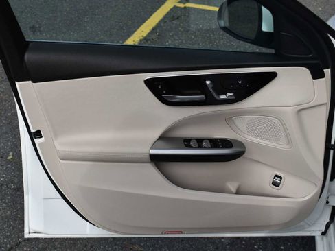 Used 2025 Mercedes-Benz C 300 4MATIC Sedan image 22