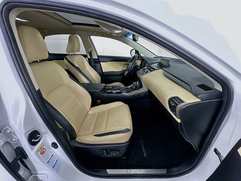 Used 2015 Lexus NX 300h AWD image 34