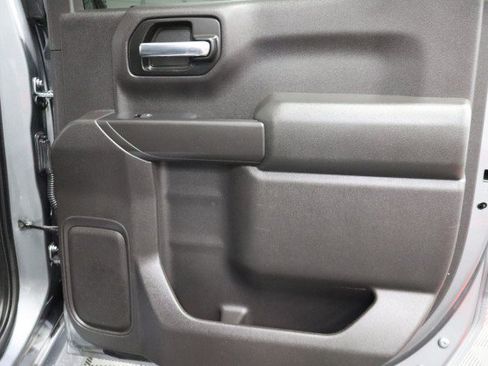 Used 2020 Chevrolet Silverado 1500 Custom w/ Infotainment Package RWD image 42
