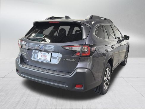 Certified 2025 Subaru Outback Premium w/ Popular Package #1A AWD/4WD image 7