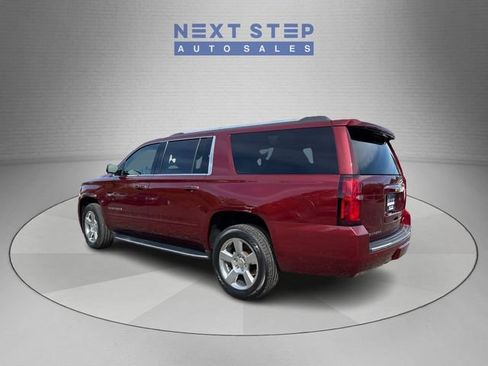 Used 2020 Chevrolet Suburban Premier AWD/4WD image 5