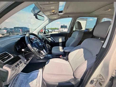 Used 2018 Subaru Forester 2.5i Limited AWD/4WD image 5