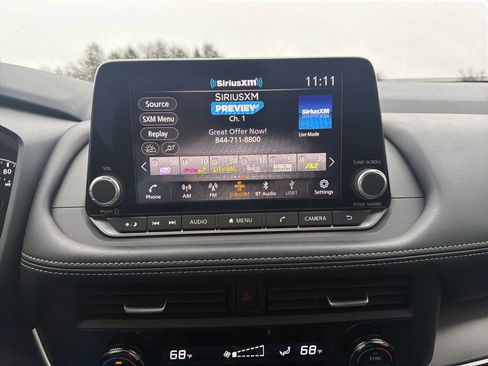 Used 2024 Nissan Rogue SV image 6