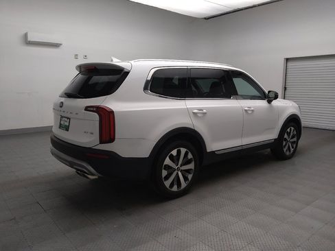 Used 2021 Kia Telluride EX w/ EX Premium Package image 9