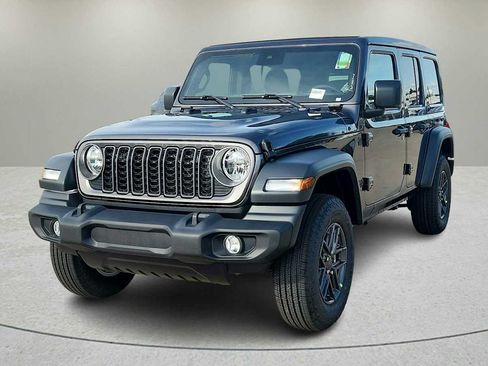 Used 2026 Jeep Wrangler Unlimited Sport AWD/4WD image 3