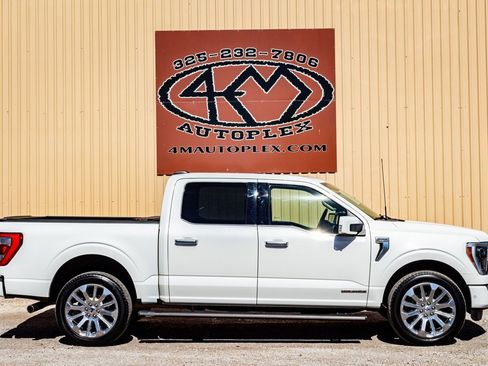 Used 2023 Ford F150 Limited image 2