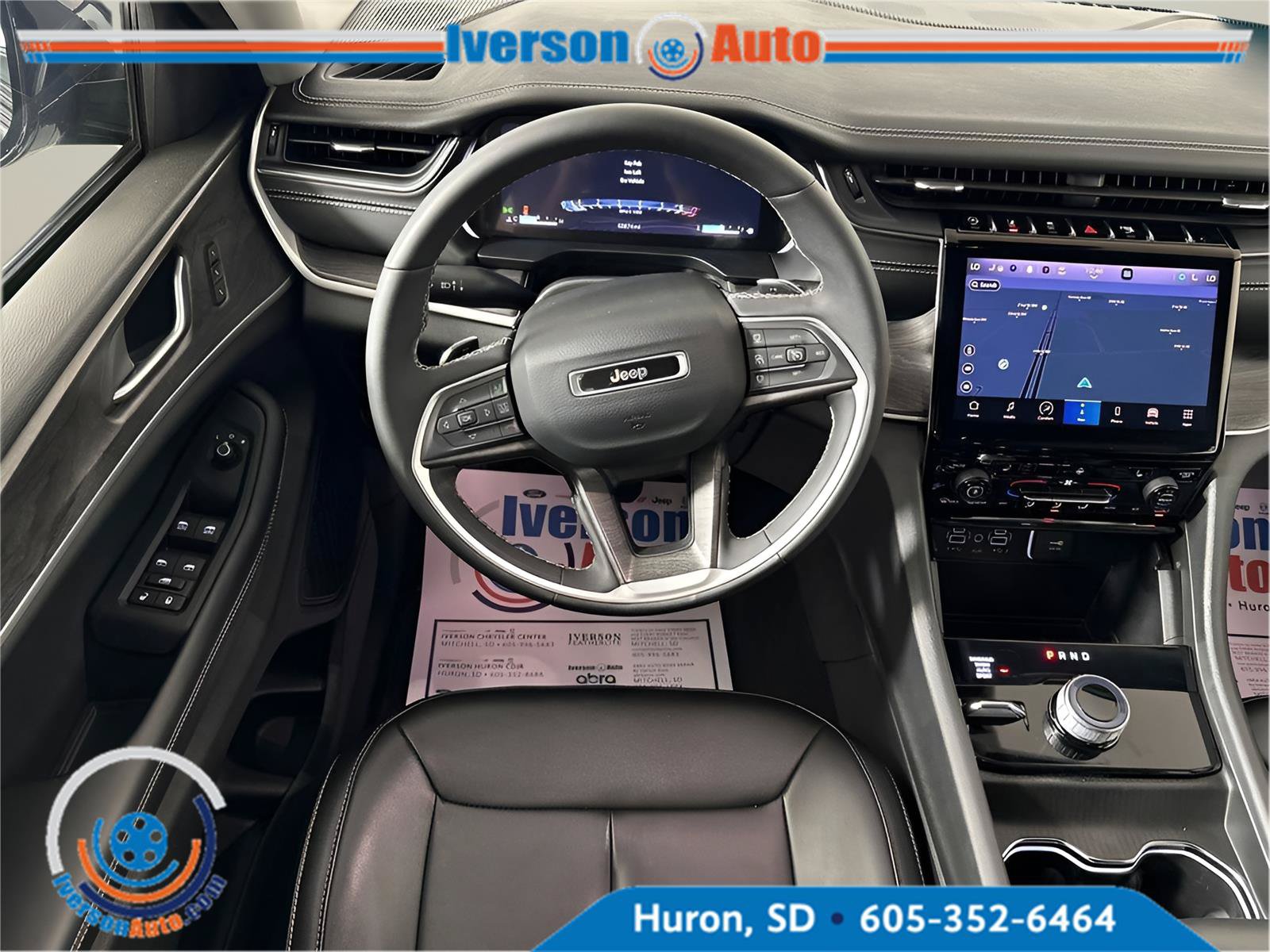 Used 2023 Jeep Grand Cherokee L Limited AWD/4WD image 28