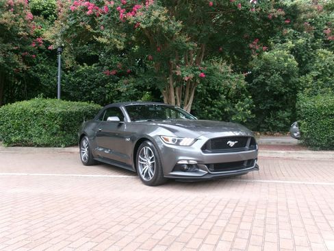 Used 2015 Ford Mustang GT Premium RWD image 5