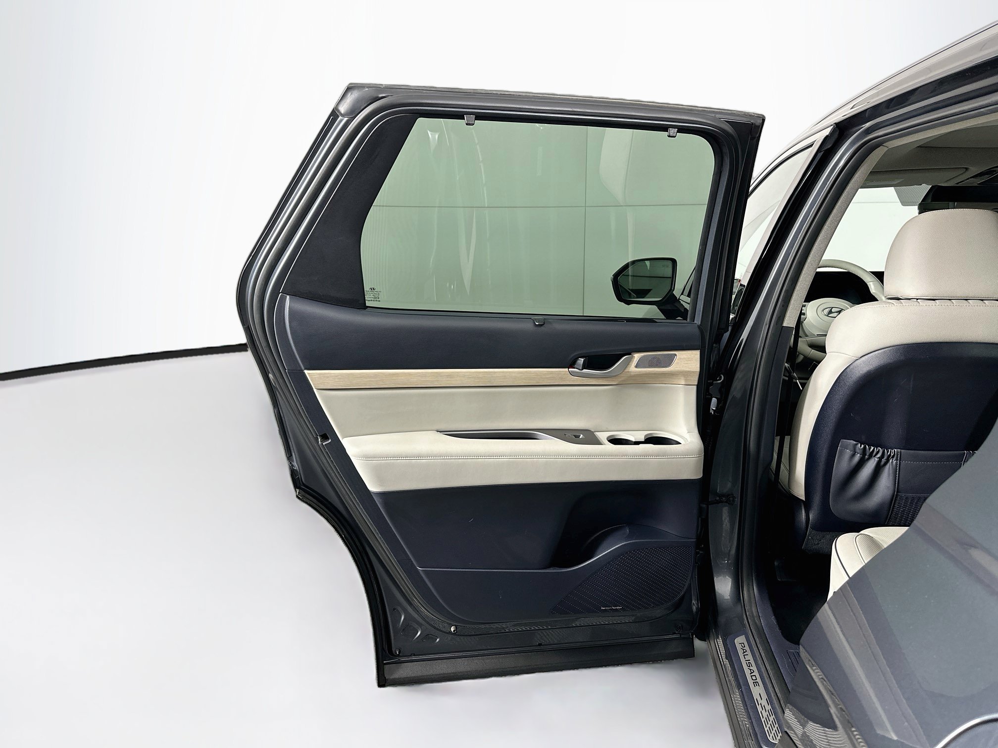 Used 2024 Hyundai Palisade Limited AWD/4WD image 28