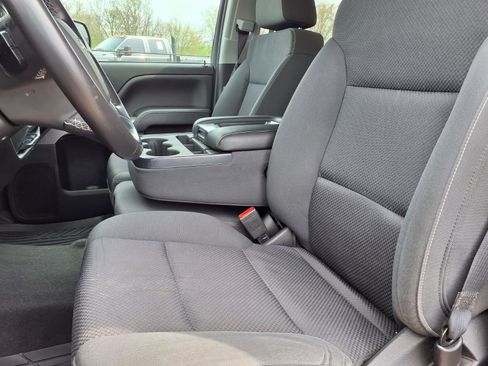 Used 2019 Chevrolet Silverado 1500 LT w/ All Star Edition AWD/4WD image 4