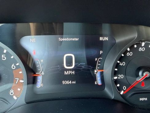 Used 2025 Jeep Compass Limited AWD/4WD image 9