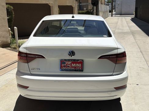 Used 2019 Volkswagen Jetta S w/ Driver Assistance Package FWD image 4