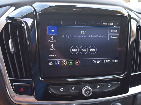 Used 2021 Chevrolet Traverse RS w/ LPO, Floor Liner Package image 38