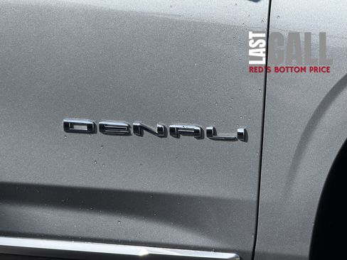 Used 2024 GMC Yukon Denali image 4