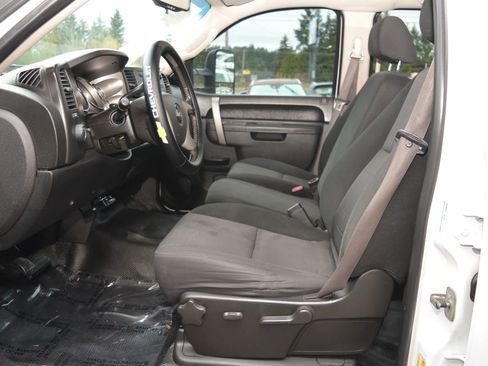 Used 2010 GMC Sierra 3500 SLE image 13