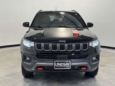 Certified 2024 Jeep Compass Trailhawk image 2