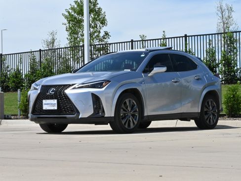 Used 2023 Lexus UX 250h F Sport FWD image 5