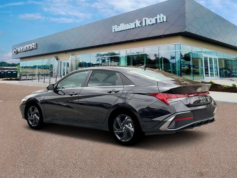 New 2026 Hyundai Elantra SEL Sport Premium FWD image 4
