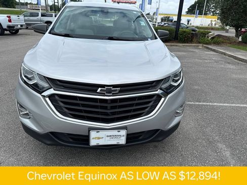Used 2020 Chevrolet Equinox LS w/ LPO, Floor Liner Package FWD image 19