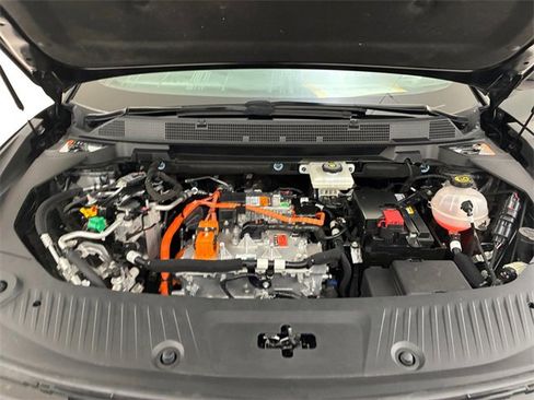 Used 2024 Chevrolet Equinox EV RS image 11